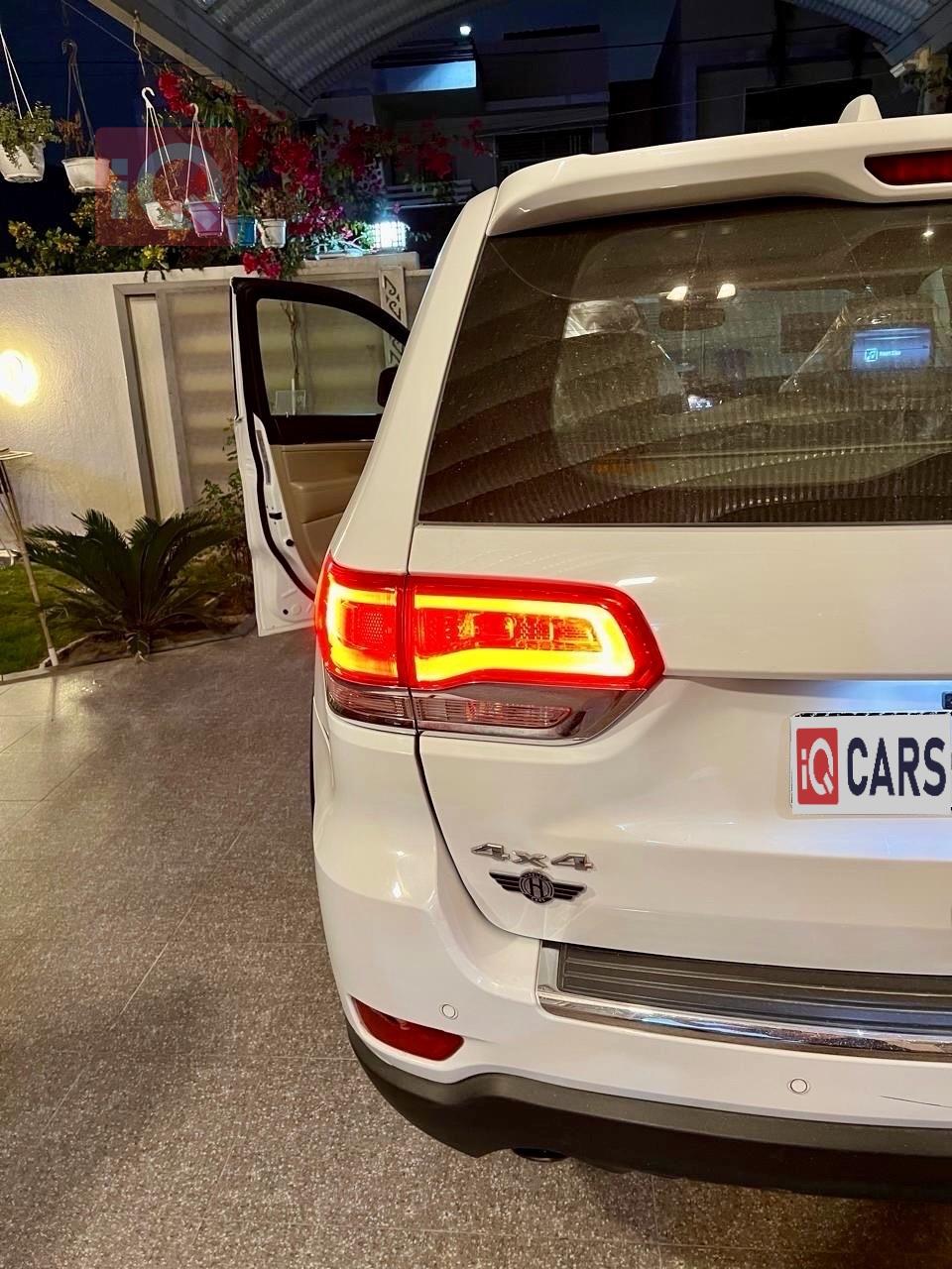 جيب جراند شيروكي